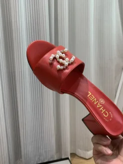CHANEL Slides & Slippers Leather (Red-Gold-White) EU35-41 B40202606033262109