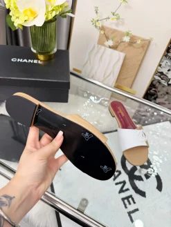 CHANEL Slides & Slippers Leather (White-Beige-Black-Red) EU35-43 A5020260603062189