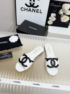 Alternative view of CHANEL Slides & Slippers Leather (White-Black) EU35-40 B0020260603053699