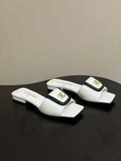 CHANEL Slides & Slippers Leather (White-Black-Gold) EU35-39 B40202606030539109