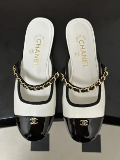 Alternative view of CHANEL Slides & Slippers Leather (White-Black-Gold) EU35-39 B40202606030541109