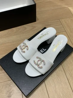CHANEL Slides & Slippers Leather (White-Pink-Gold) EU35-41 B40202606033268109
