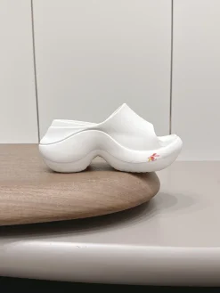 CHANEL Slides & Slippers Rubber (White) EU35-40 A9020260603056699