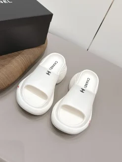 Alternative view of CHANEL Slides & Slippers Rubber (White) EU35-40 A9020260603056699