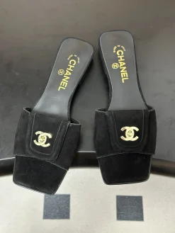 Alternative view of CHANEL Slides & Slippers Suede (Black-Gold) EU35-39 B40202606030571109
