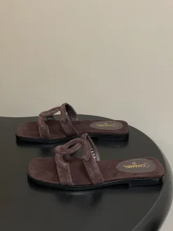 CHANEL Slides & Slippers Suede (Brown) EU35-39 B30202606030574109