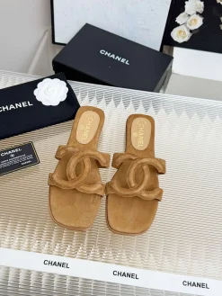CHANEL Slides & Slippers Suede (Brown) EU35-40 B0020260603057699