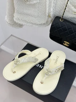 Alternative view of CHANEL Slides & Slippers Tweed (White-Gold) EU35-39 B40202606030595109