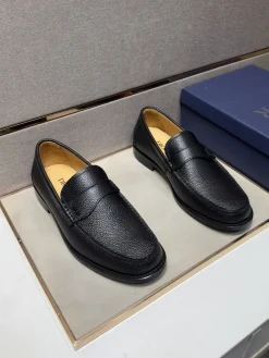 Alternative view of DIOR Flats & Loafers Calfskin EU38-44 B70202606030628119