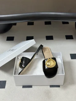 DIOR Slides & Slippers Calfskin Leather EU35-39 B60202606030729119