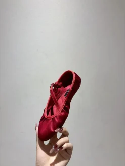 DOLCE & GABBANA Flats & Loafers Satin (Red) EU35-42 B80202606030894129