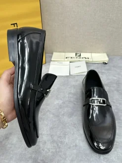 FENDI Flats & Loafers Patent Leather (Black) EU39-44 D30202606030959169