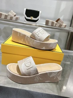 FENDI Slides & Slippers Canvas (Beige-White) EU35-42 A9020260603097199