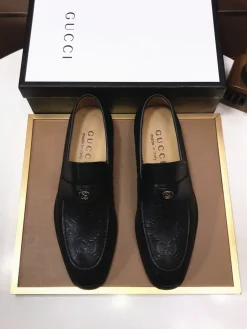FERRAGAMO Flats & Loafers Leather (Black) EU38-45 B50202606030996119