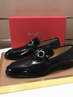 Alternative view of FERRAGAMO Flats & Loafers Leather (Black) EU38-45 B50202606031019119