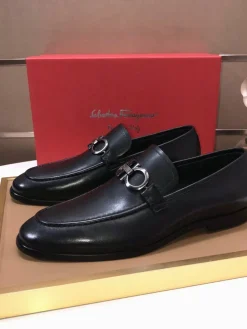 Alternative view of FERRAGAMO Flats & Loafers Leather (Black) EU38-45 B50202606031020119