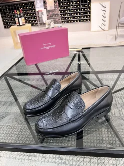 Alternative view of FERRAGAMO Flats & Loafers Leather (Black) EU39-44 E90202606033170209