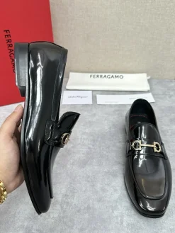 FERRAGAMO Flats & Loafers Patent Leather (Black) EU39-44 D30202606031016169