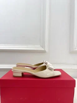 FERRAGAMO Slides & Slippers Patent Leather (Beige) EU35-39 B60202606031029119