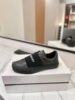 GIVENCHY Sneakers & Trainers Leather (Black) EU35-46 B90202606031075129