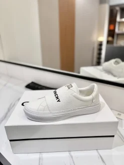 GIVENCHY Sneakers & Trainers Leather (White-Black) EU35-46 B90202606031085129