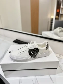 GIVENCHY Sneakers & Trainers Leather (White-Black) EU35-46 C10202606031091129