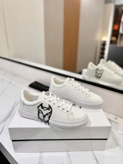 Alternative view of GIVENCHY Sneakers & Trainers Leather (White-Black) EU35-46 C10202606031095129