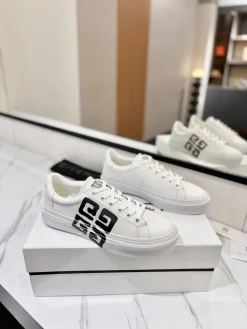 Alternative view of GIVENCHY Sneakers & Trainers Leather (White-Black) EU35-46 C10202606031096129