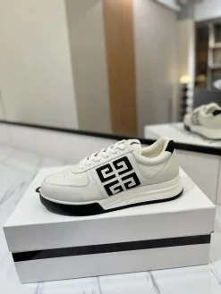 GIVENCHY Sneakers & Trainers Leather (White-Black) EU35-46 C60202606031072149