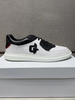 GIVENCHY Sneakers & Trainers Leather (White-Black-Red) EU39-44 B80202606031101129