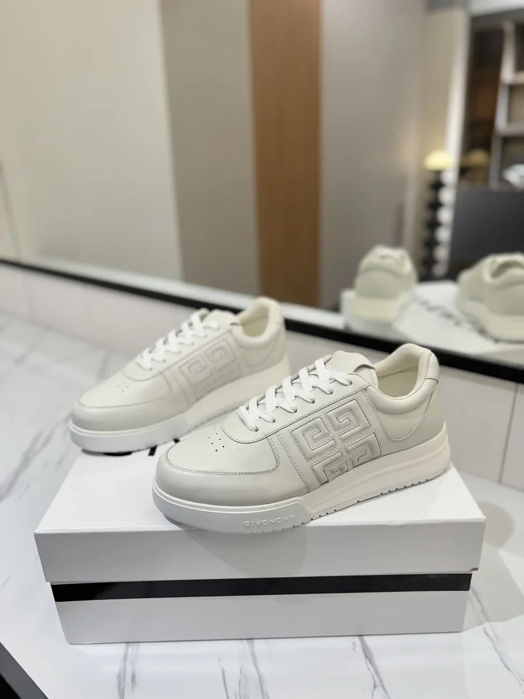 GIVENCHY Sneakers & Trainers Leather (White) EU35-46 C60202606031084149 - Image 3