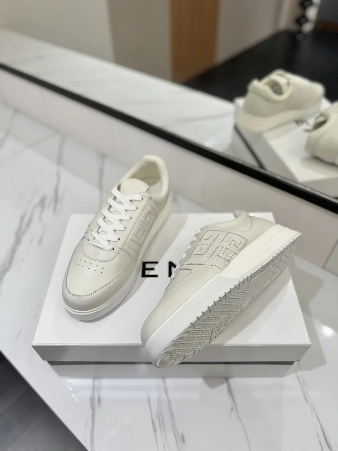 GIVENCHY Sneakers & Trainers Leather (White) EU35-46 C60202606031084149 - Image 4