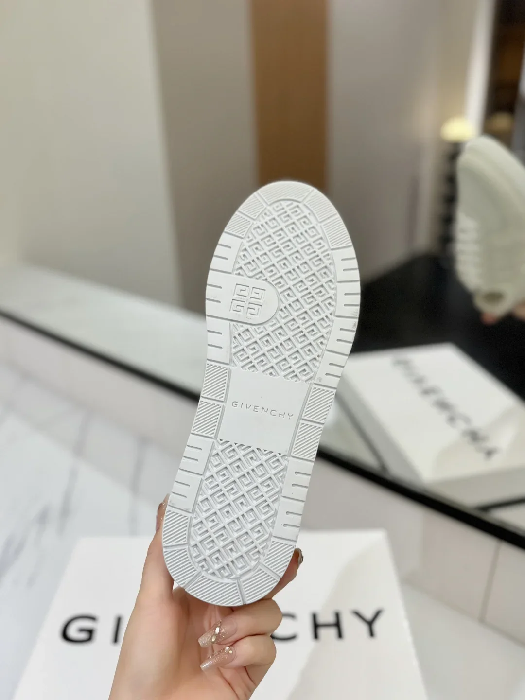GIVENCHY Sneakers & Trainers Leather (White) EU35-46 C60202606031084149 - Image 9