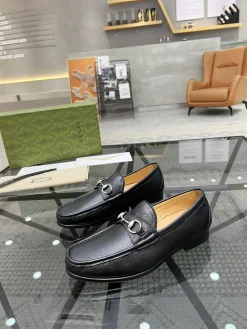 Alternative view of GUCCI Flats & Loafers Leather (Black) EU38-45 E90202606033163209