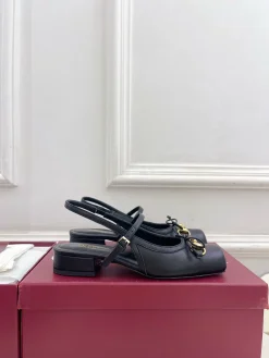 GUCCI Pumps & Heels Leather (Black-Gold) EU35-39 B90202606031193129