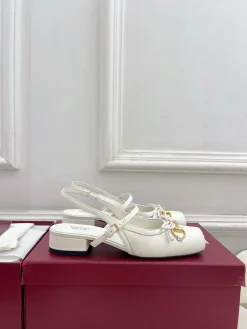 GUCCI Pumps & Heels Leather (White-Black-Gold) EU35-39 B90202606031198129