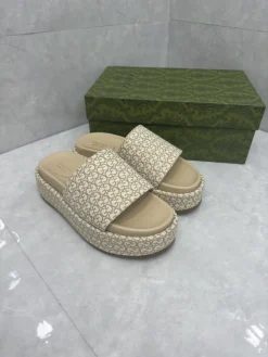 Alternative view of GUCCI Slides & Slippers Canvas (Beige-Brown) EU35-44 A8020260603122999