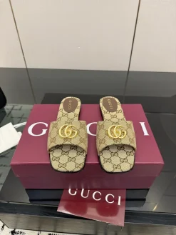 GUCCI Slides & Slippers Canvas (Beige-Gold) EU35-42 B50202606031263119