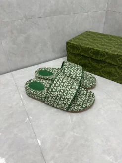 GUCCI Slides & Slippers Canvas (Green-White) EU35-46 A6020260603123989