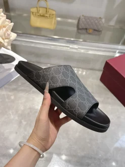 GUCCI Slides & Slippers Canvas-Leather (Black-Grey) EU39-46 B0020260603329199