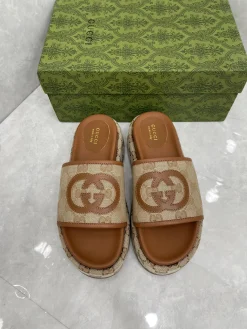 GUCCI Slides & Slippers Canvas-Leather (Brown-Beige) EU35-44 A8020260603124599