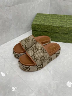 Alternative view of GUCCI Slides & Slippers Canvas-Leather (Brown-Beige) EU35-44 A8020260603126099