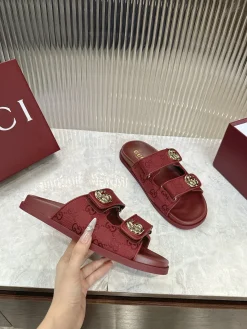 GUCCI Slides & Slippers Canvas (Red-Gold) EU36-42 B20202606031258109