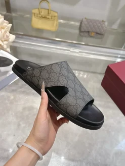 GUCCI Slides & Slippers Canvas-Rubber (Grey-Black) EU39-46 B0020260603127799