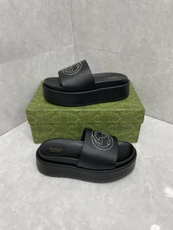 GUCCI Slides & Slippers Leather (Black-White) EU35-43 A8020260603127199