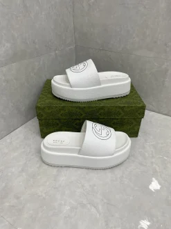 GUCCI Slides & Slippers Leather (White) EU35-43 A8020260603131499