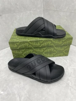 GUCCI Slides & Slippers Rubber (Black) EU36-46 A2020260603128779