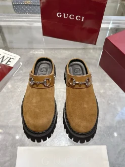 Alternative view of GUCCI Slides & Slippers Suede (Brown-Black) EU36-42 B30202606031306109