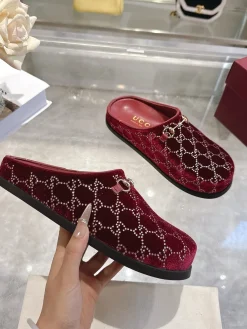 GUCCI Slides & Slippers Velvet (Red) EU36-42 B10202606031319109
