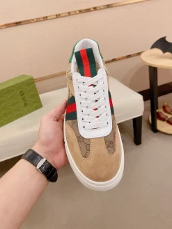 Alternative view of GUCCI Sneakers & Trainers Canvas-Suede (Beige-Green-Red-White) EU38-44 B10202606031345109